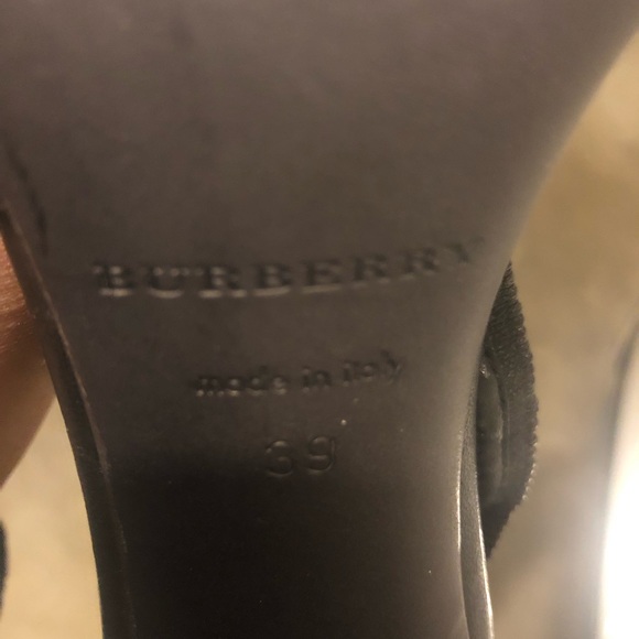 Burberry shoes - Picture 6 of 8